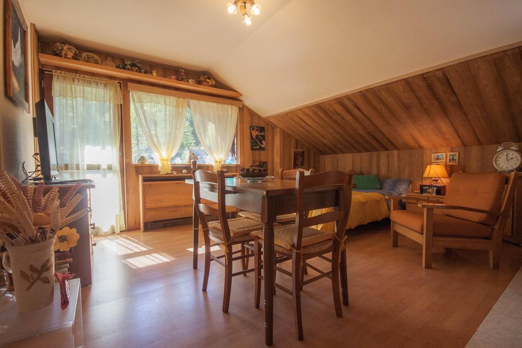 Residence Petit Tibet ブレウイル・チェルヴィナイア 部屋 写真