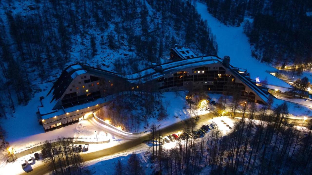 Residence Petit Tibet ブレウイル・チェルヴィナイア エクステリア 写真