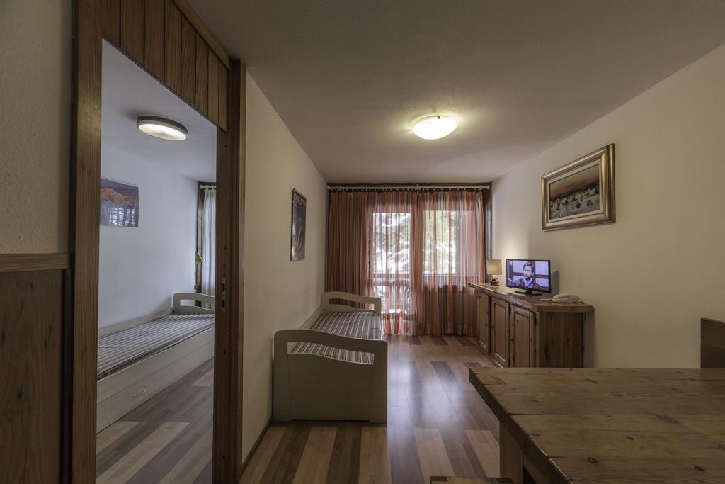 Residence Petit Tibet ブレウイル・チェルヴィナイア エクステリア 写真